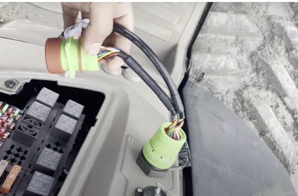 Locking collar twisted until fully secured